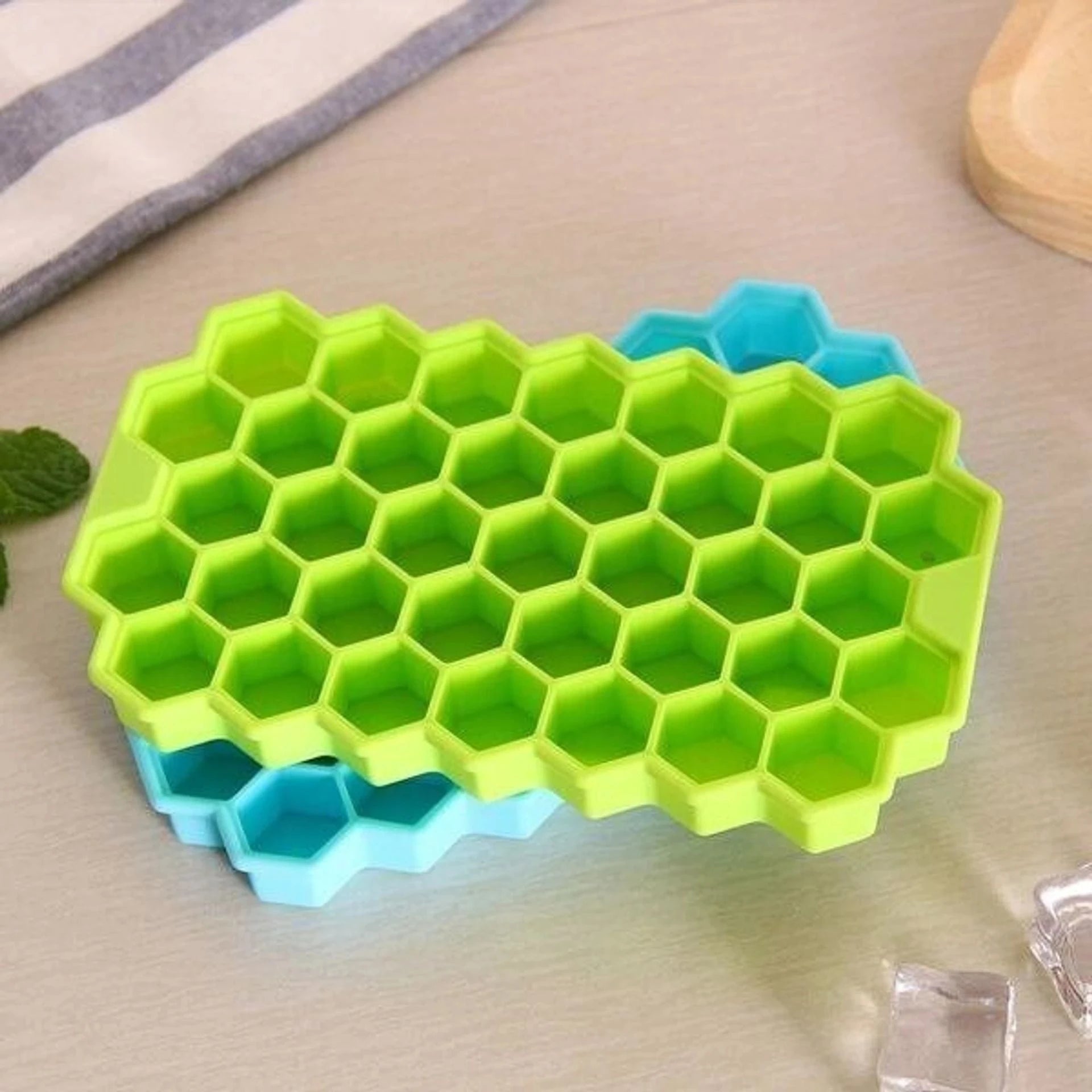 Ice Glow Combo – Silicone Facial Ice Bowl + Honeycomb Ice Cube Tray